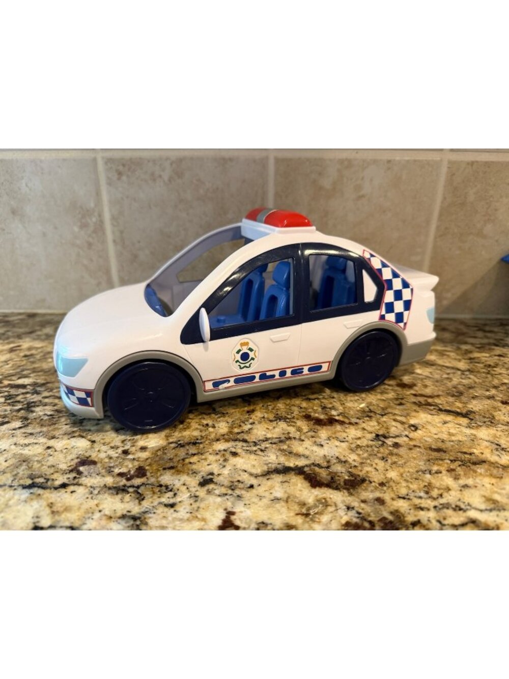 Bluey police car (like new) - lights and sounds